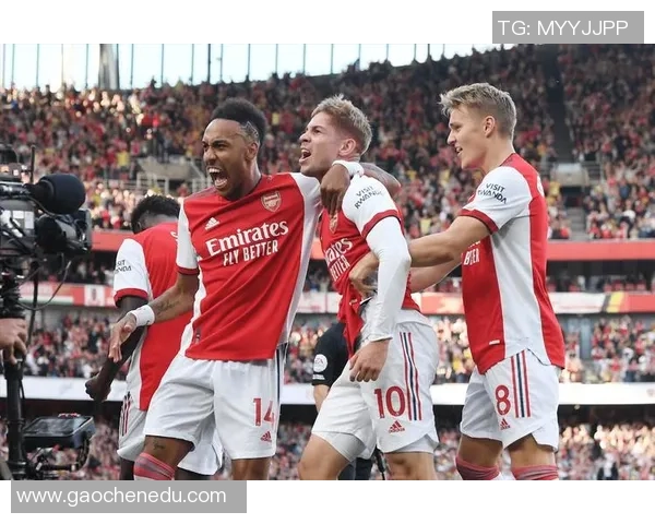 足总杯惊天冷门里昂与阿森纳激战成平局引发全场热议