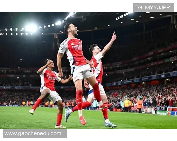 西甲激战多特蒙德大胜阿森纳引发转会风波与球迷热议