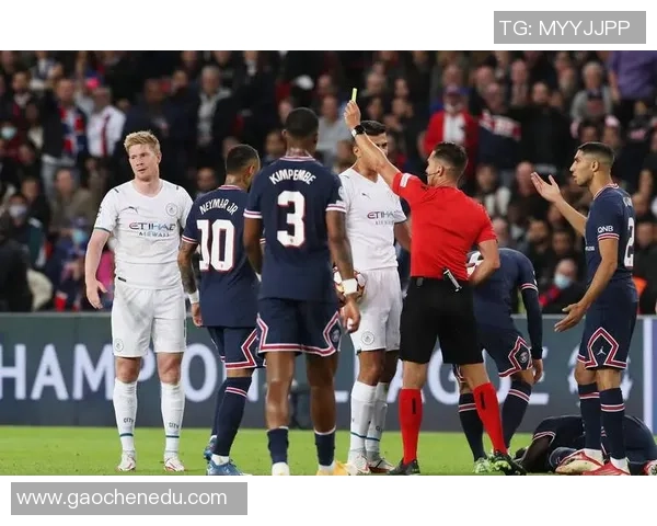 曼联4-0战胜皇马绝杀瞬间解析全场战术布局与精彩瞬间回顾