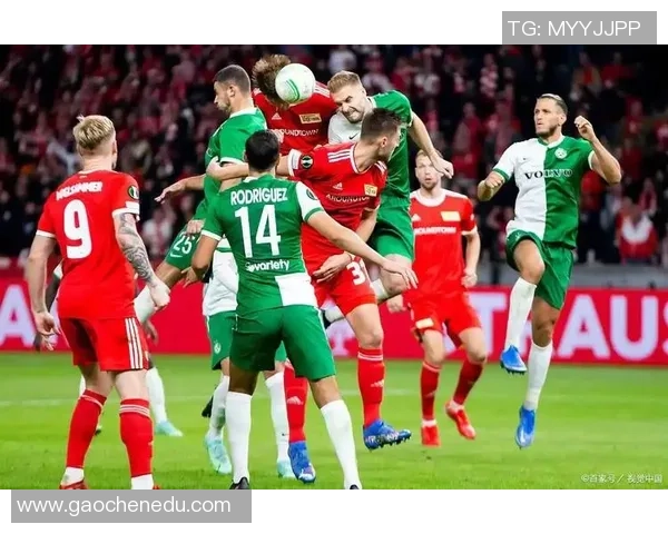 欧联杯精彩对决里昂逆转多特蒙德乌龙球成比赛转折点