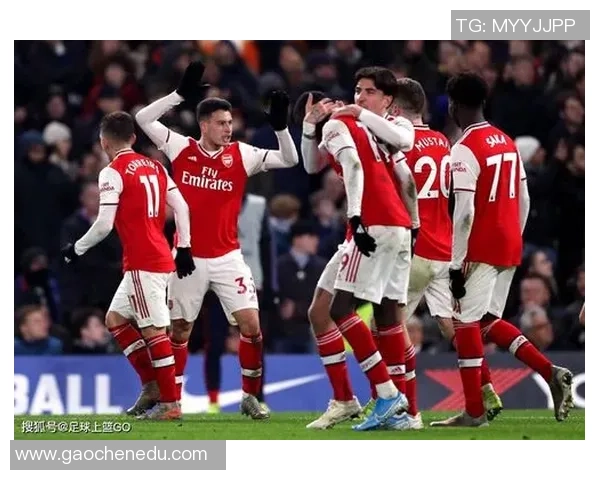阿森纳友谊赛大胜本菲卡6-2争议判罚引发全场热议